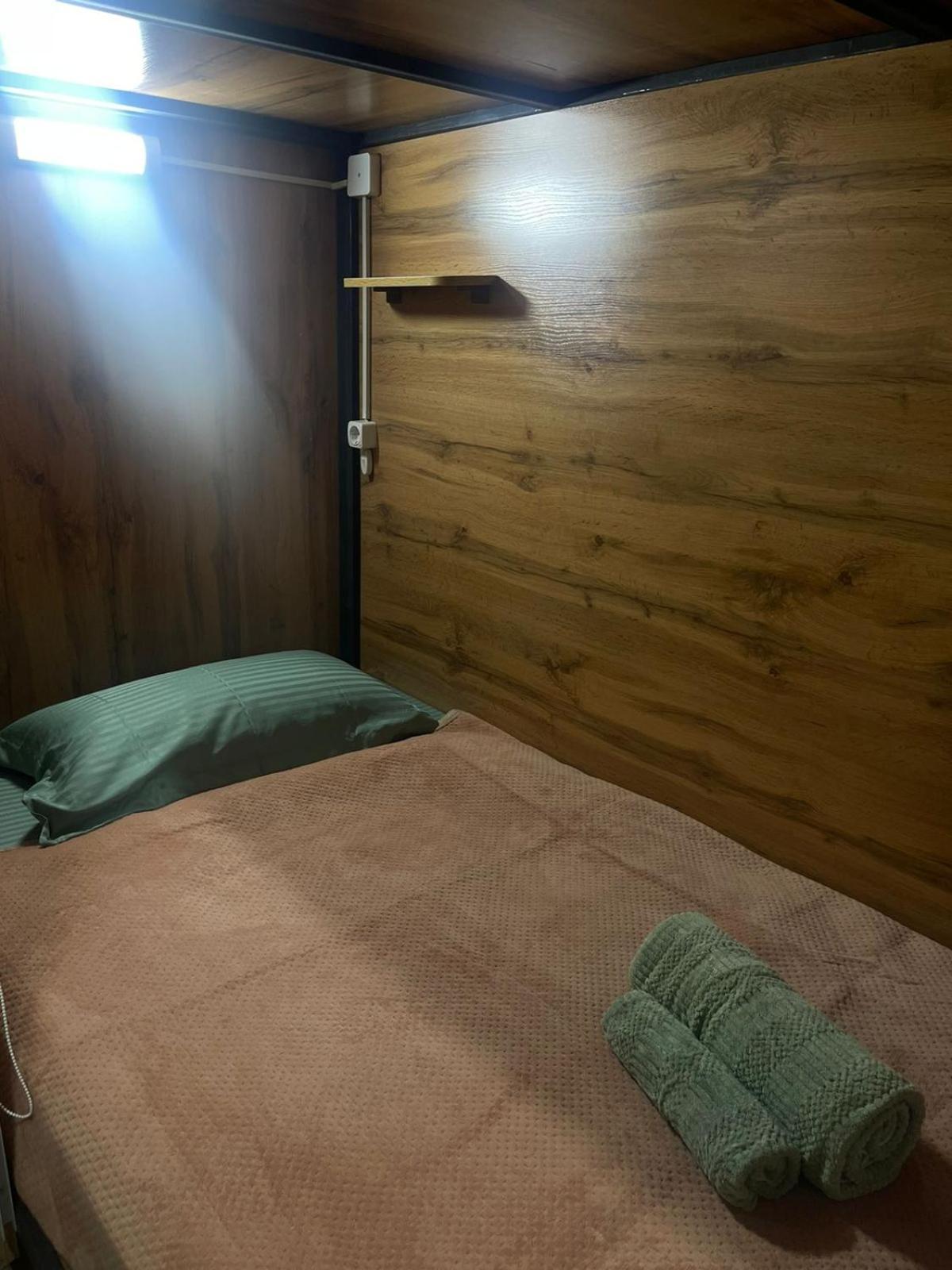Hostel Kochevnik Capsule Hotel Almatý Exterior foto